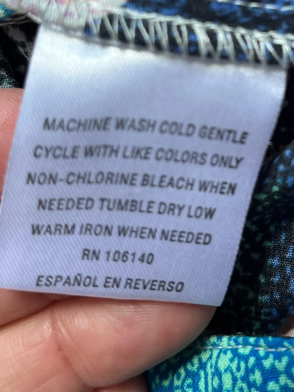 Women’s Bar lll geometric colorblock wide leg palazzo pull on pant. Size medium
